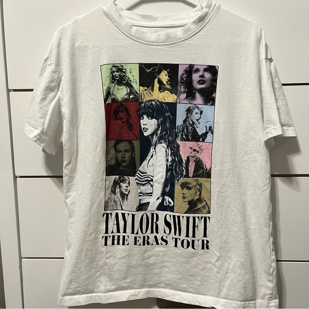 Taylor Swift The Era’s Tour White T Shirt - Picture 2 of 5